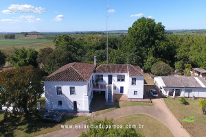 Os Serranos - Madrugada [VDownloader].00_03_13_01.Quadro041_0660136ca2508c0946b7c27d4845eb560fc56d35.jpg